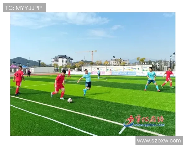 绿茵场上的闪耀之星穿着绿色足球衣展现无与伦比的风采与实力