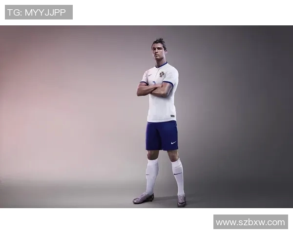 足球明星风采尽显酷炫帅气魅力引领全球球迷热潮 足球明星风采尽显酷炫帅气魅力引领全球球迷热潮